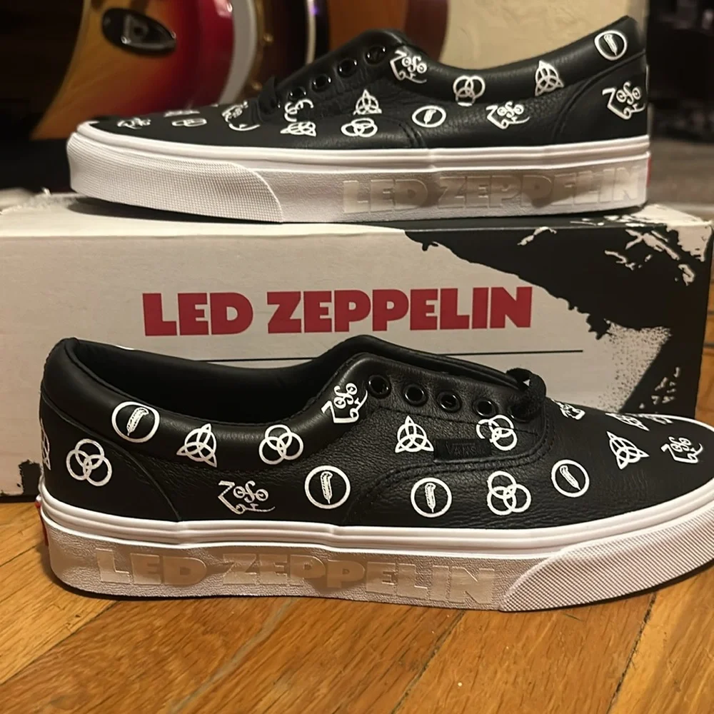Brand new! Limited Edition 50th anniversary Led Zeppelin Vans. Original box/tags - Picture 6 of 8